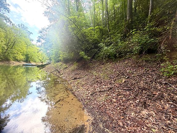 5th image of 520 Calvin Cove Rd