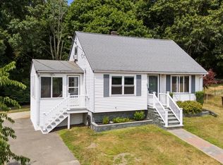 22 Summit Ter, Peabody, MA 01960