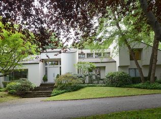 57 Random Farms Cir, Chappaqua, NY 10514