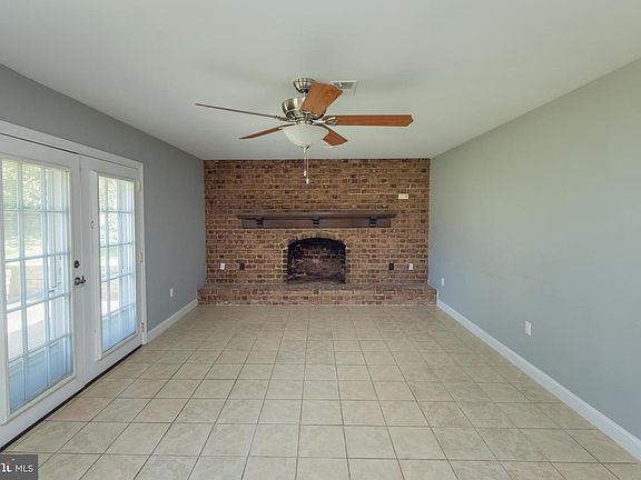 4th image of 10813 Wilcox Dr