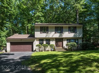 104 Nielsen Ave, Oakland, NJ 07436