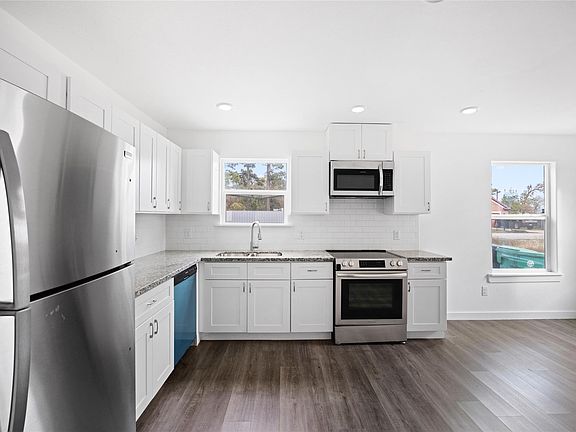 4th image of 9243 Seeker St