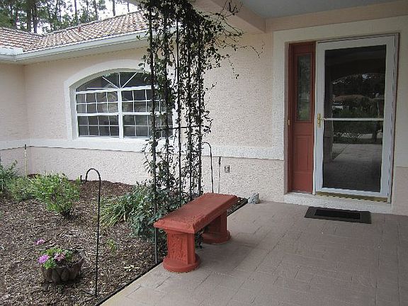 3rd image of 11 Bruce Ln