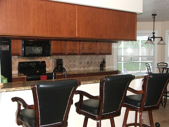 4th image of 133 Estates Cir