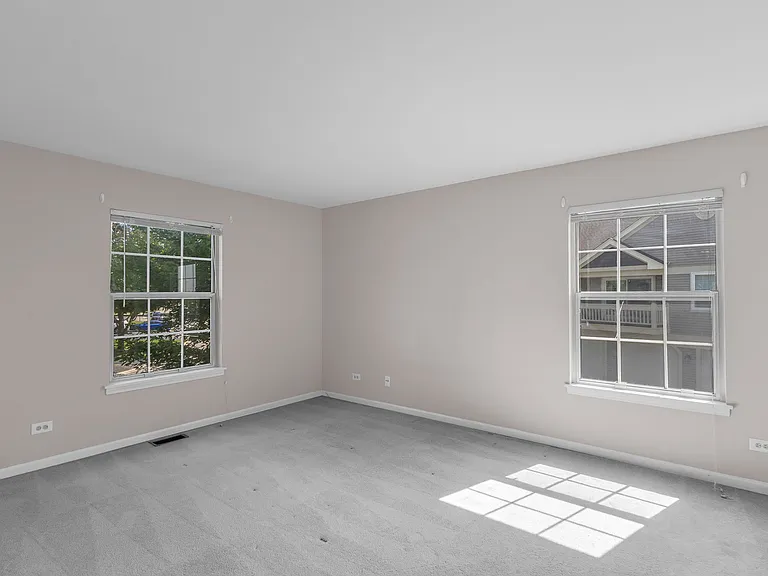 1214 Ballantrae Pl #E — Photo 16