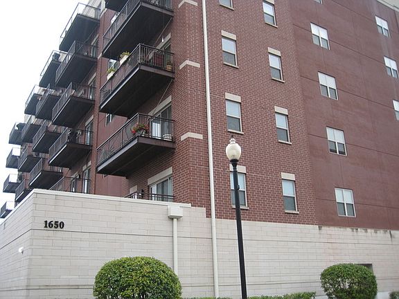 2nd image of 1650 Riverwoods Dr Unit 602