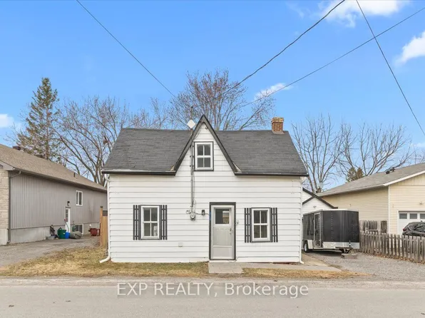 509 George St E, North Grenville, ON K0G 1J0