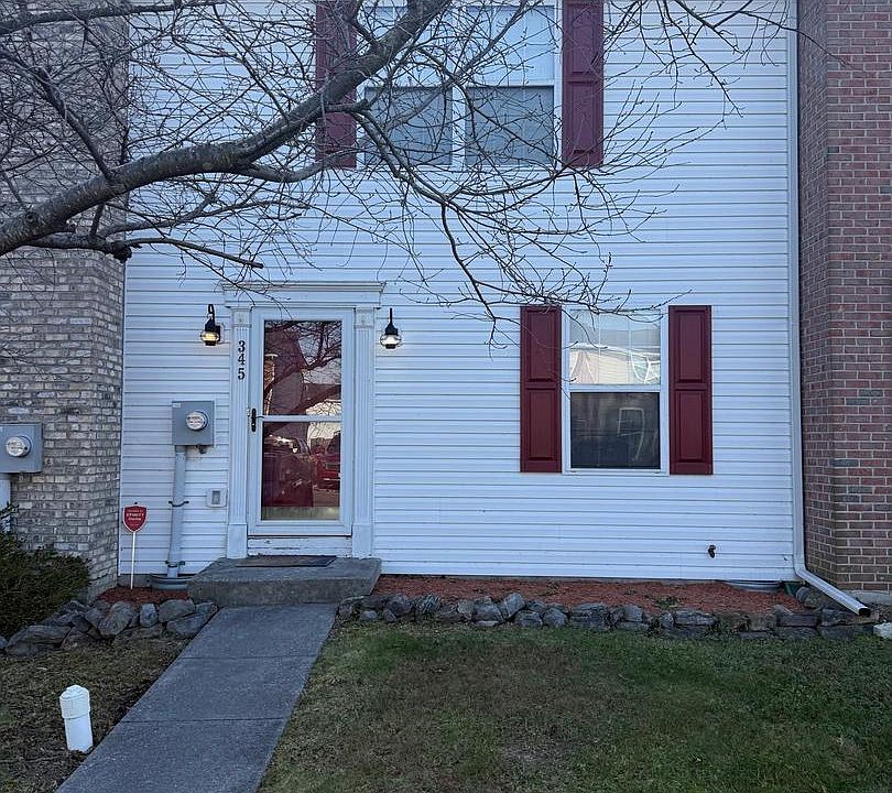 1st image of 345 Surrey Club Ln