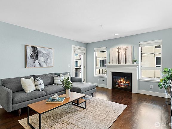 4th image of 1711 E Olive Way #314