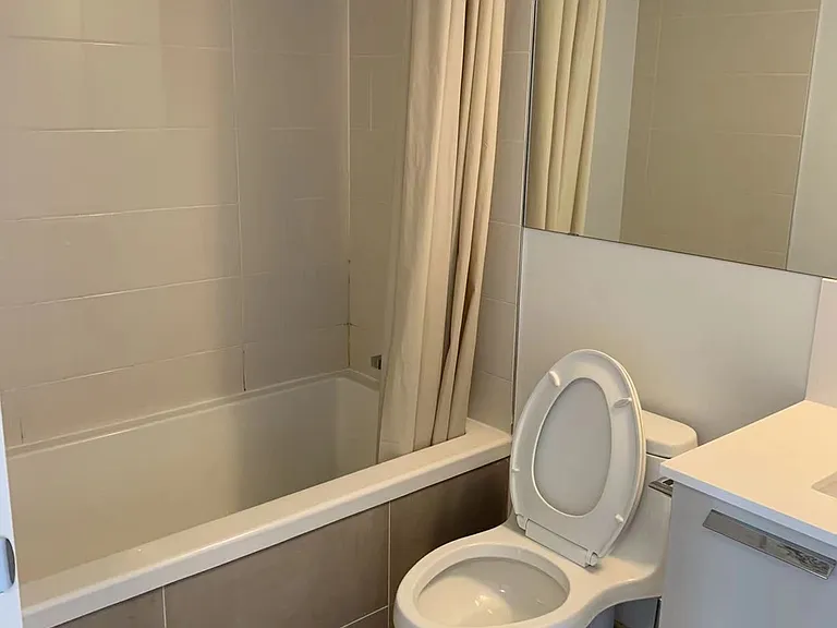 28 Wellesley St E #1909 — Photo 9