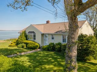 59 Oak Grove Rd, Southampton, NY 11968