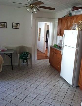 3rd image of 42 Lincoln St #1