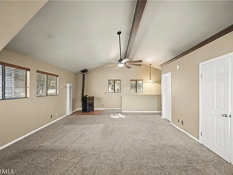 1809 Pioneer Way — Photo 15