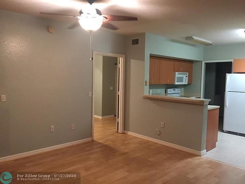 1st image of 1601 Belmont Ln #1601