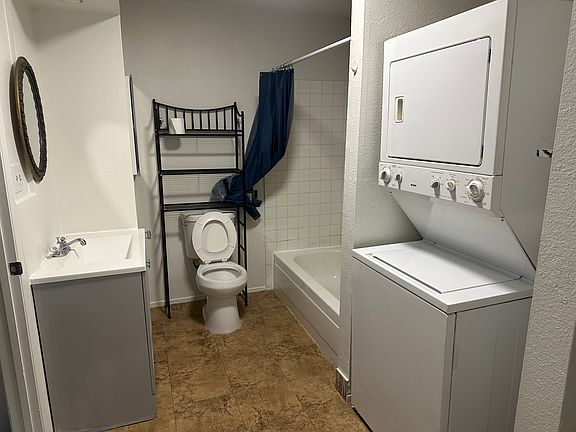 5th image of 3925 Aquamarine Way