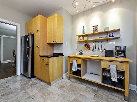 4th image of 6620 N Glenwood Ave APT 1S