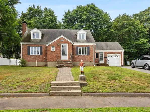 114 Parker Rd, Wakefield, MA 01880