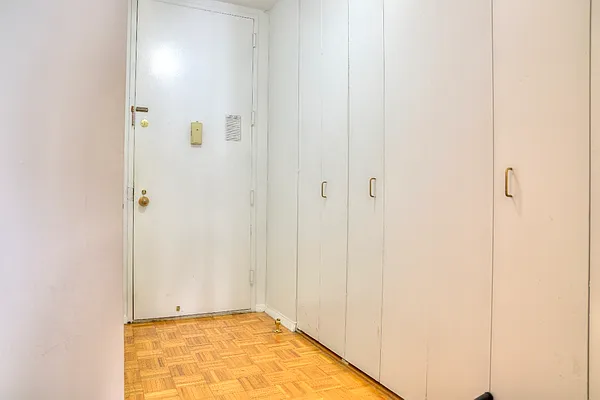 Rented by Addison Property Group | media 19