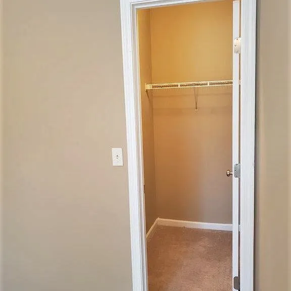 9001 Scottsdale Ct — Photo 37