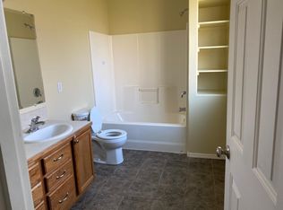 5527 Livingston Ave, Eugene, OR 97402