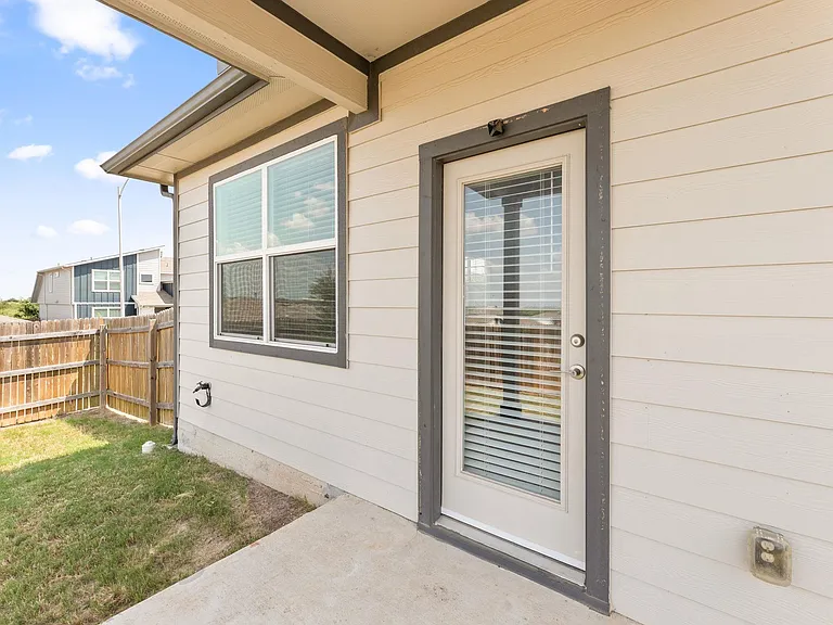 4712 Canongate Dr — Photo 36