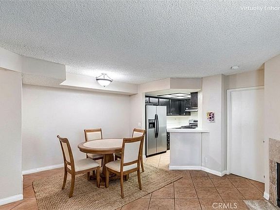 4th image of 14610 Erwin St Unit 212