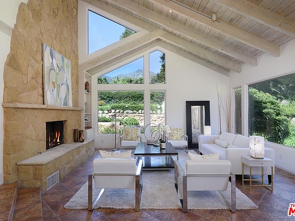 4th image of 790 Ayala Ln
