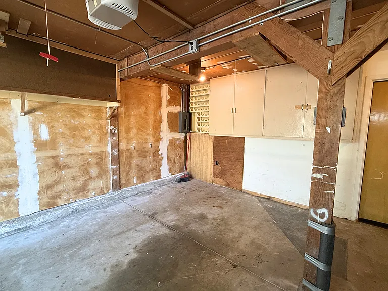 345 Granada Dr — Photo 38