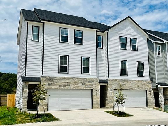 3rd image of 21507 Sir Walter Ln