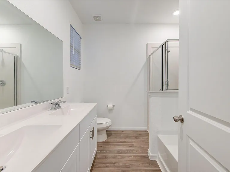1309 Coco Ray Ln — Photo 7