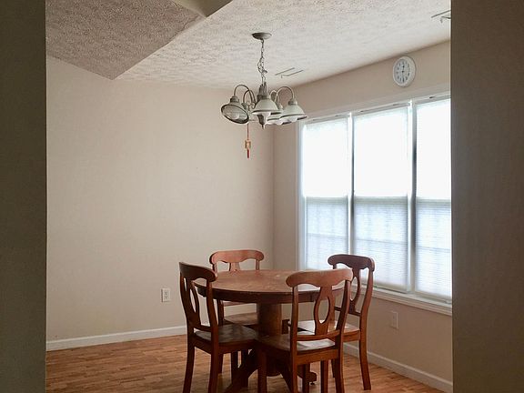 5th image of 2206 S 16th Pl