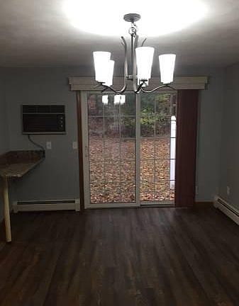 3rd image of 29 Marigold Cir