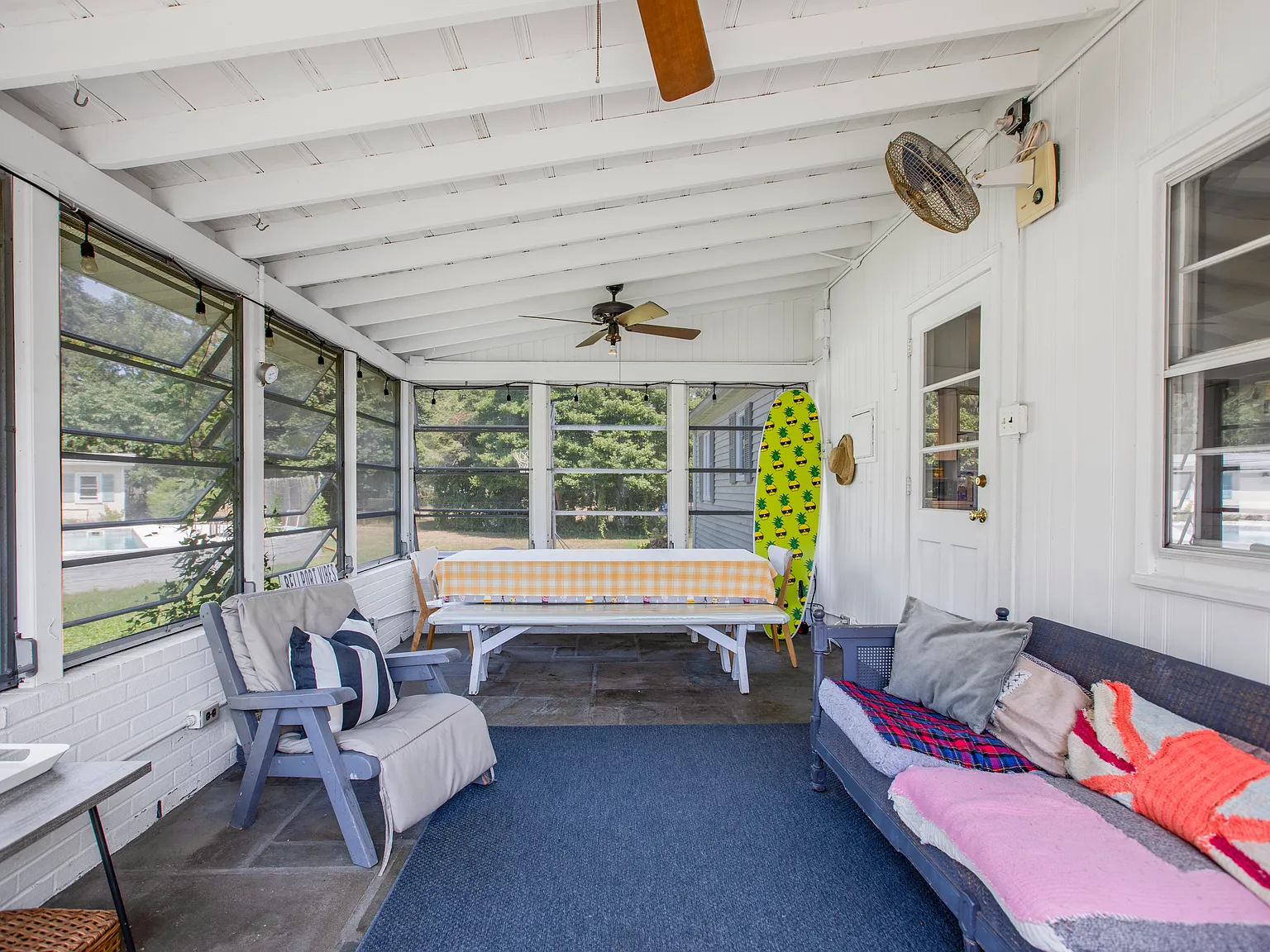 3 bed, 1062 sqft, $4,200 — Photo 4