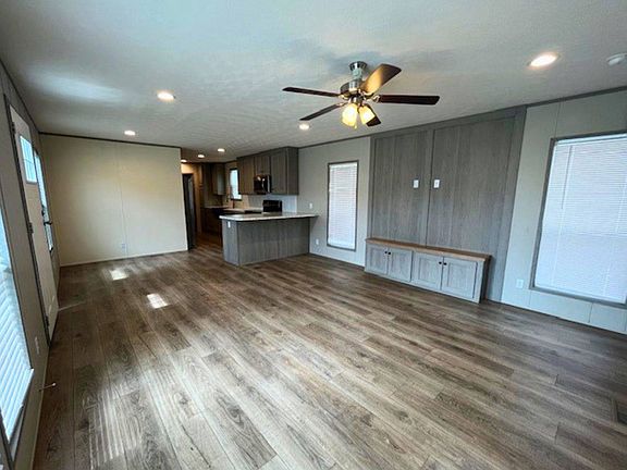 4th image of 18733 Samuels Rd #237