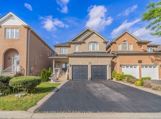 15 Newark Way, Brampton, ON L7A 2V1