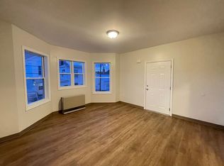 461 Beech St APT 2, Manchester, NH 03103