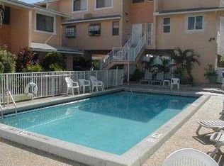 3409 SE 8th St #11, Pompano Beach, FL 33062