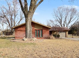 6600 N Madison St, Hutchinson, KS 67502