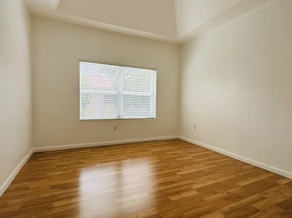 209 Talia Cir, Palm Springs, FL 33461