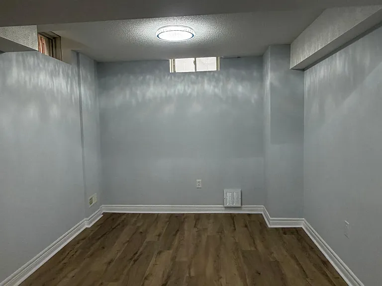 140 Bachman Dr #BASEMENT — Photo 7