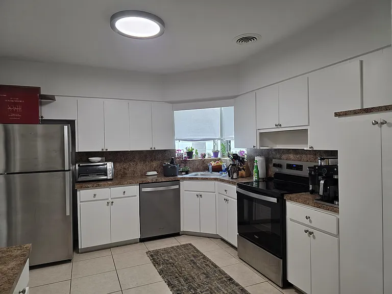 1524 NE 5th Ave — Photo 27