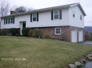 26 Woodland Dr, Brookville, PA 15825