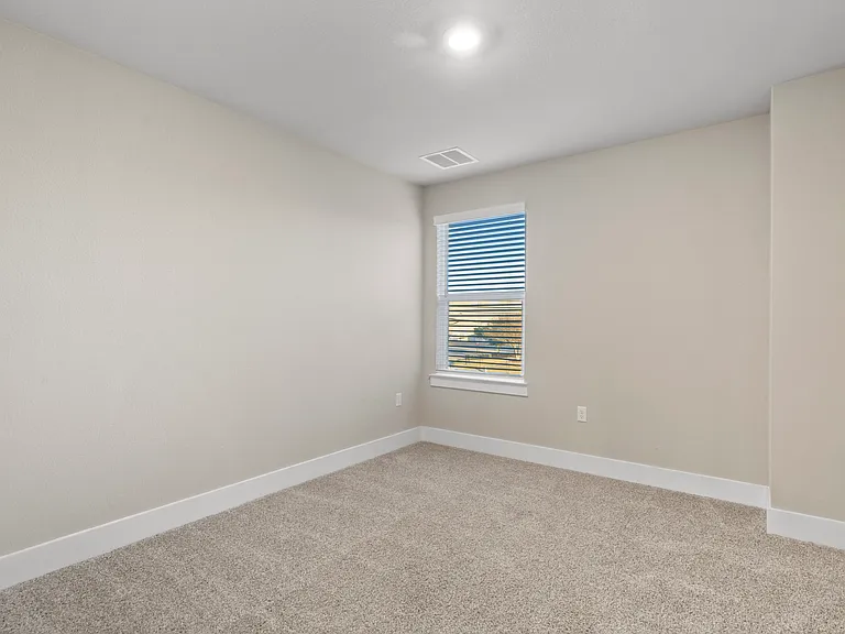15701 Oglethorpe Dr #100 — Photo 19