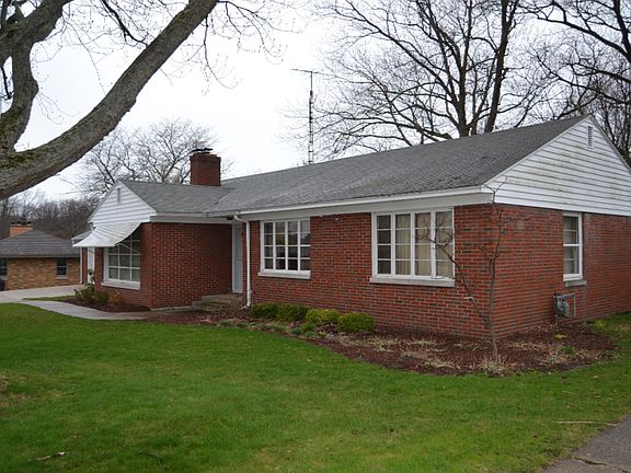 5th image of 1625 Gladys Ave