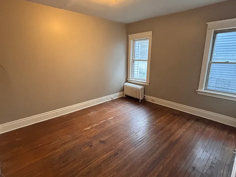 1558 Elmwood Ave #4 — Photo 4