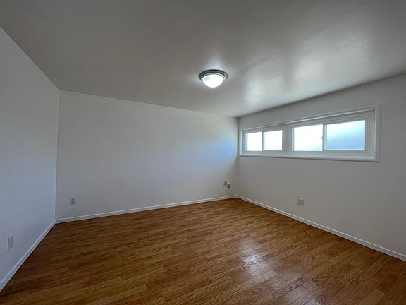 3rd image of 451 Skyline Dr #A