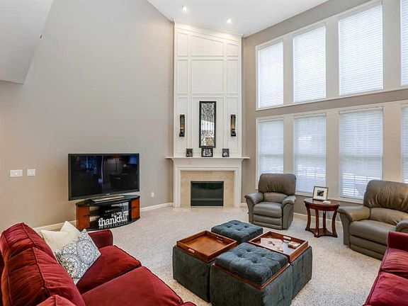 5th image of 8507 Newbury Ct N #102