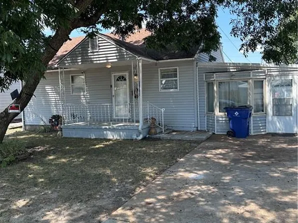 1914 W 5th St, Coffeyville, KS 67337