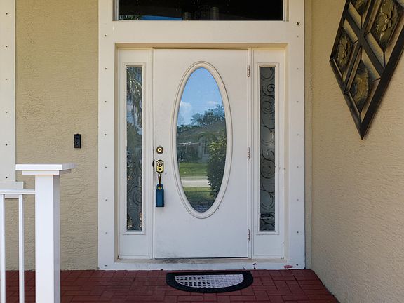 3rd image of 1249 SW Malaga Avenue