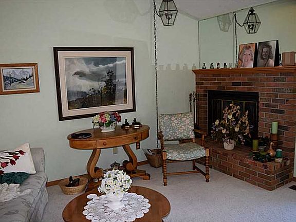 2nd image of 1083 Clark Ave